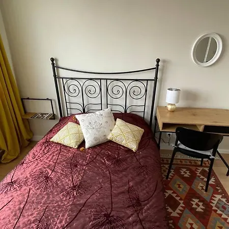Apartament Pomaranczowy Apartment *