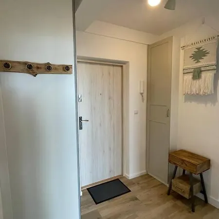 Apartament Pomaranczowy Apartament